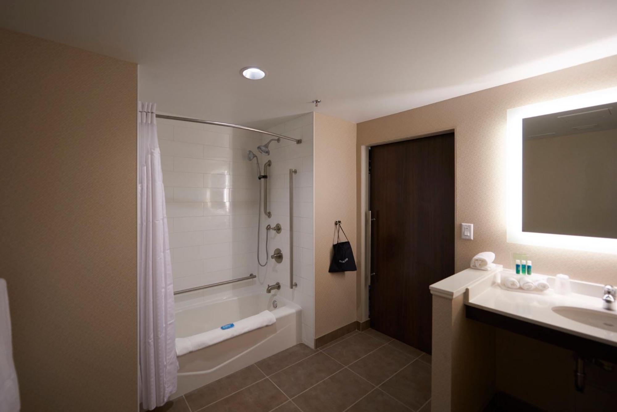 Holiday Inn Express & Suites St. John'S Airport By Ihg Ngoại thất bức ảnh