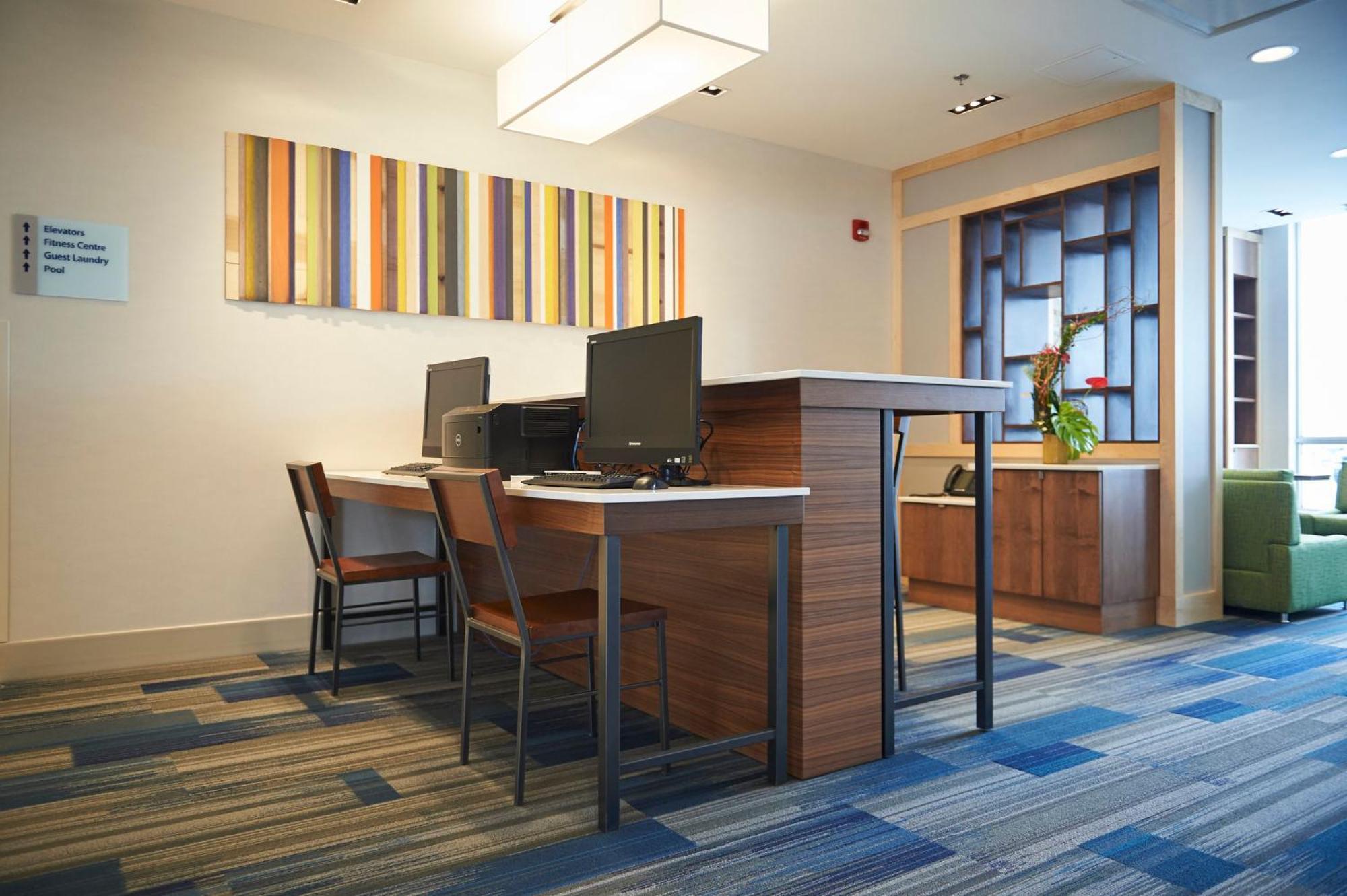 Holiday Inn Express & Suites St. John'S Airport By Ihg Ngoại thất bức ảnh